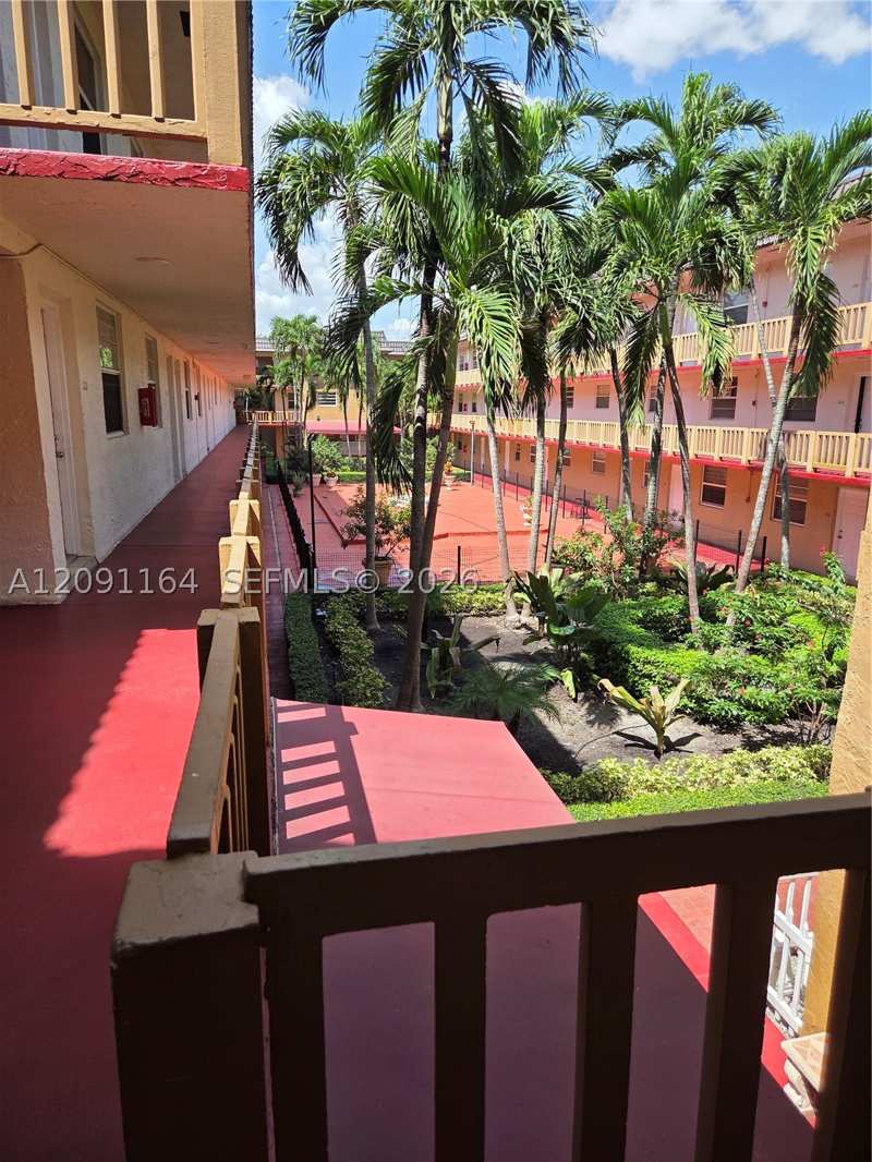 1 bedroom Condominium at 4655 Palm Ave 222, Royal Palm Gardens Condo, Hialeah — photo 1