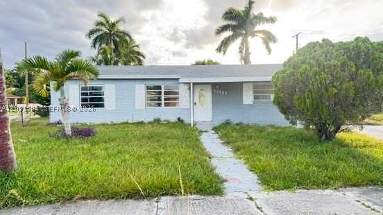 3 bedroom SingleFamilyResidence at 20500 NW 28th Ave, Lakewood Ests, Miami Gardens — photo 1