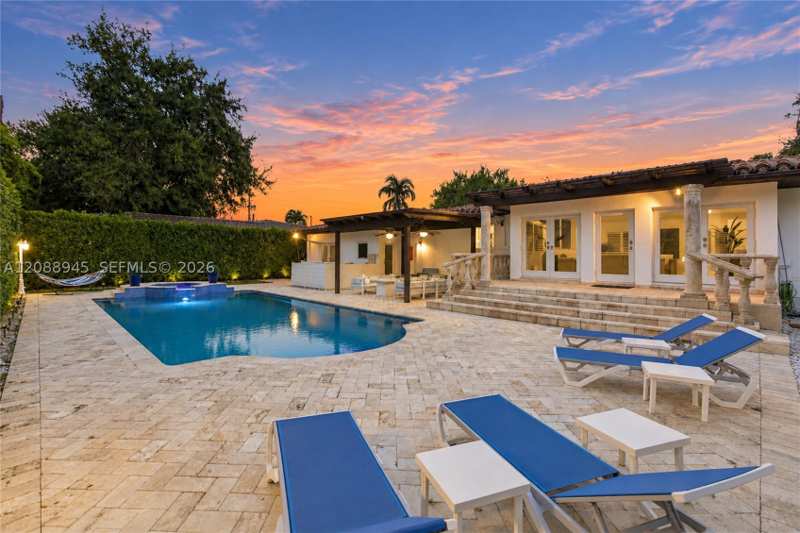 3 bedroom SingleFamilyResidence at 1550 Trevino Ave, Coral Gables Country Club, Coral Gables — photo 1