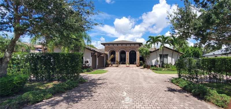 5 bedroom SingleFamilyResidence at 12965 SW 197th St, Renaissance Ranches, Miami — photo 1