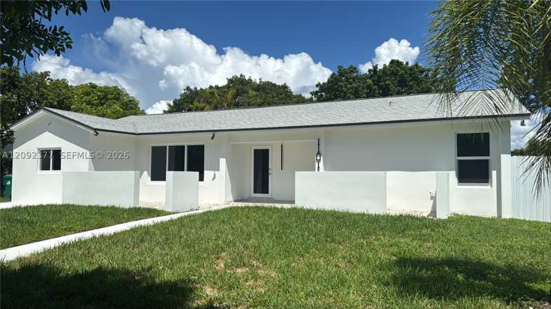 4 bedroom SingleFamilyResidence at 11011 SW 162nd Ter, Pine Lake Sec Two, Miami — photo 1