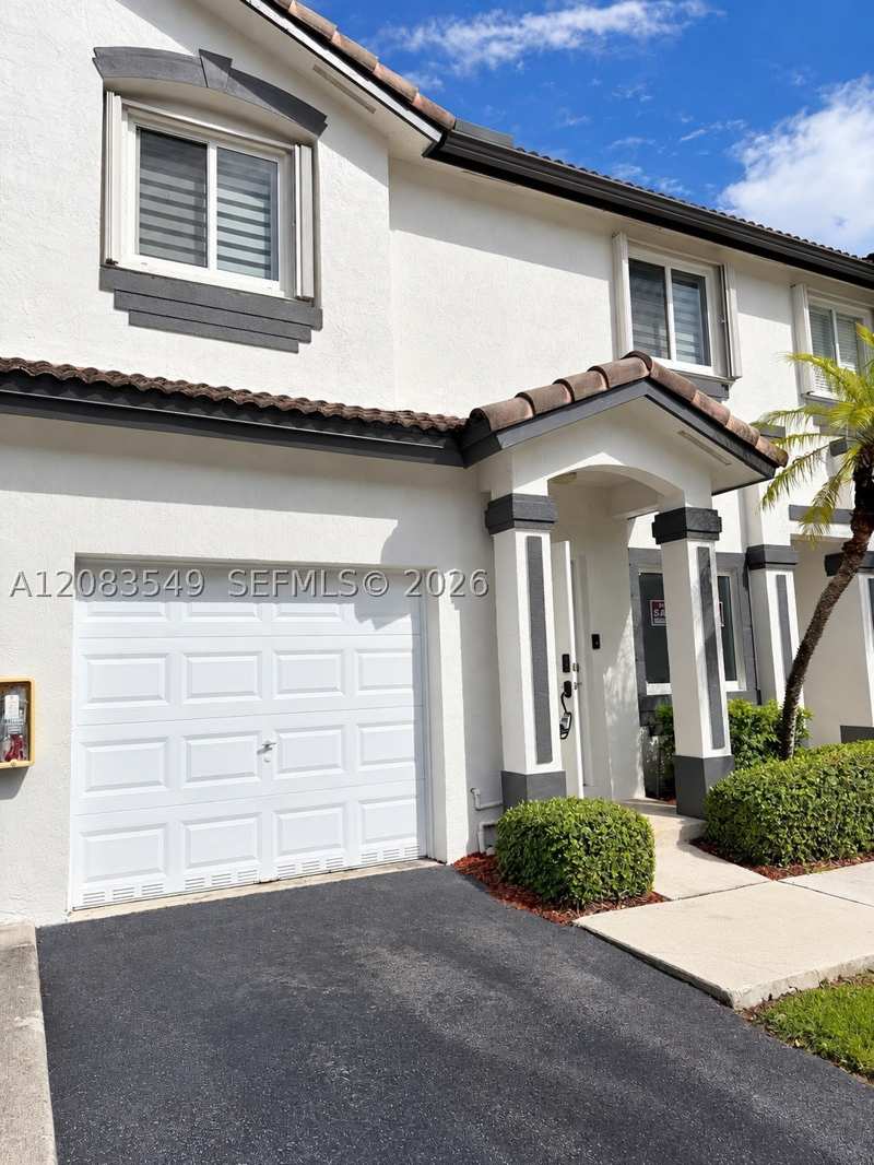3 bedroom Condominium at 2207 SE 23rd Ave 2207, Towngate Condo Nine, Homestead — photo 1