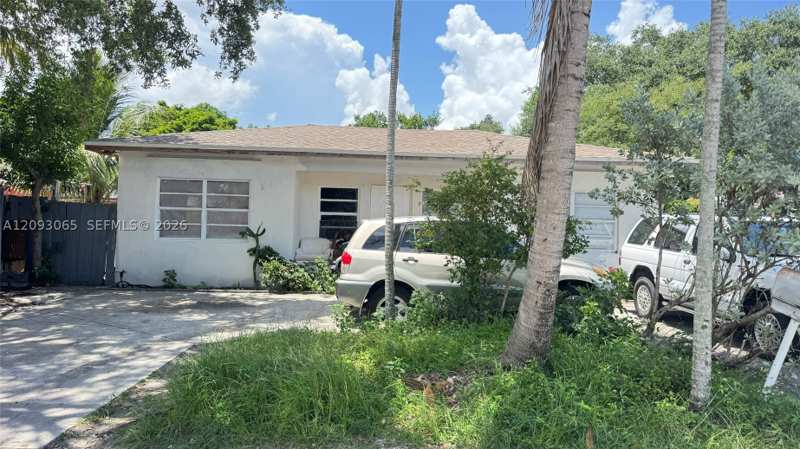 4 bedroom SingleFamilyResidence at 551 NE 159th St, Fulford Highlands 3 Addn, Miami — photo 1