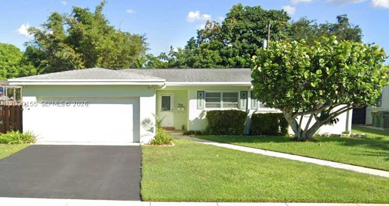 4 bedroom SingleFamilyResidence at 949 NW 9th St, Newport 2nd Rev, Homestead — photo 1