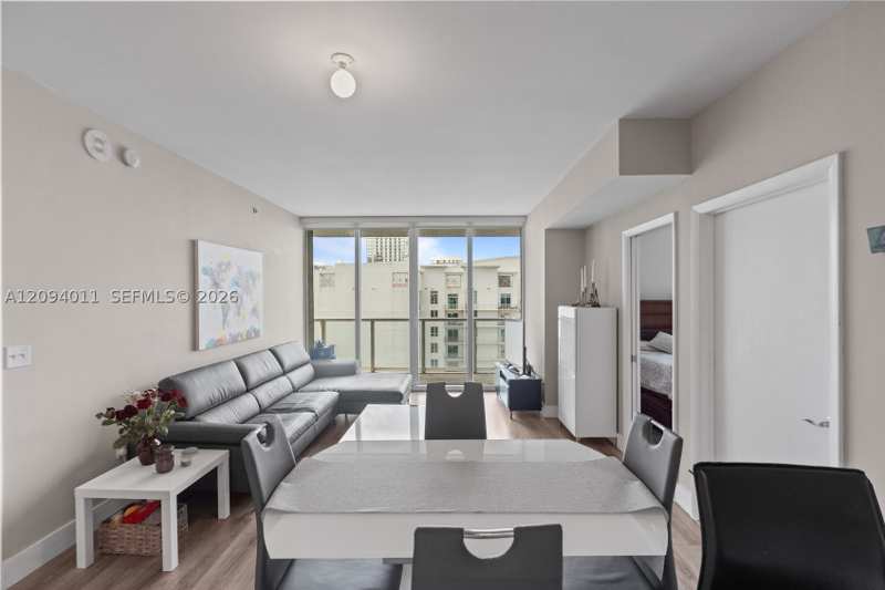 2 bedroom Condominium at 244 Biscayne Blvd 2410, Vizcayne North Condo, Miami — photo 1