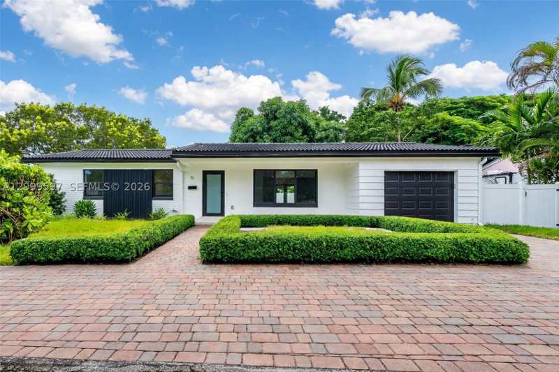 3 bedroom SingleFamilyResidence at 10 NW 100th St, Navarro Sub, Miami Shores — photo 1