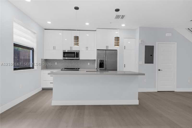 3 bedroom Condominium at 10413 NW 82nd St 3, Highland At Park Central, Doral — photo 1