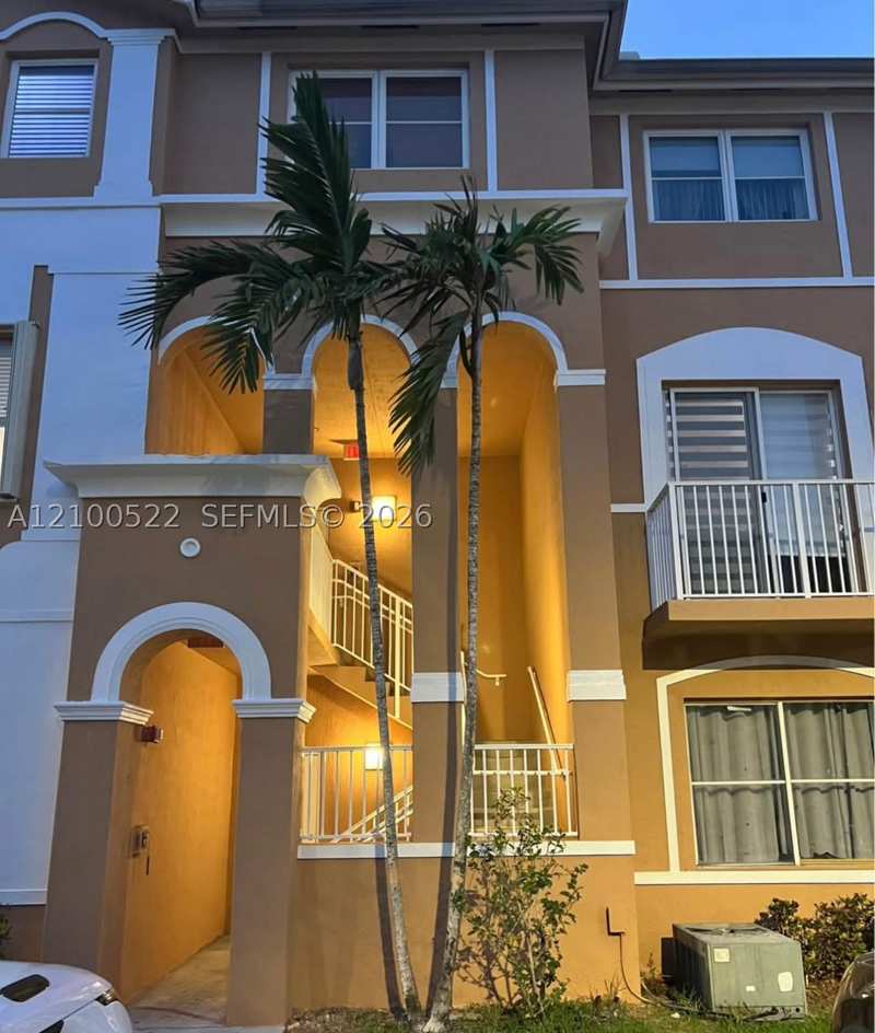 2 bedroom Condominium at 17800 NW 73rd Ave 205-21, Shoma Homes At Country Cl, Hialeah — photo 1
