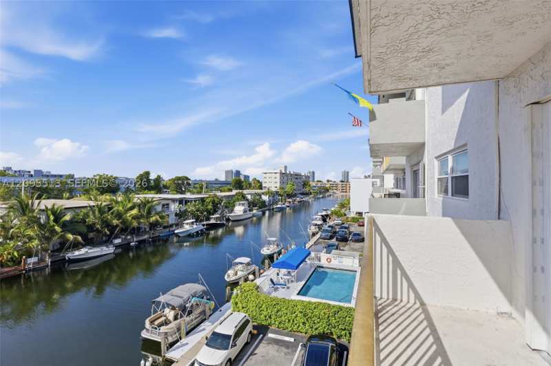 1 bedroom Condominium at 3770 NE 171st St 402, Bayview Point North Condo, North Miami Beach — photo 1