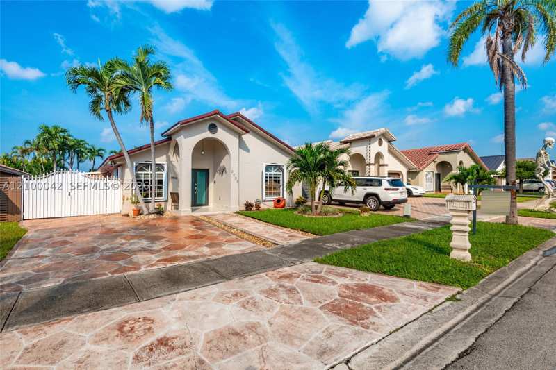 3 bedroom SingleFamilyResidence at 1294 SW 143rd Ct, San Diego Sub 1st Addn, Miami — photo 1
