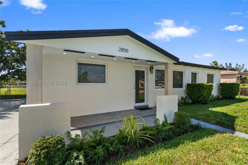 4 bedroom SingleFamilyResidence at 2850 NW 205th St, Lakewood Ests, Miami Gardens — photo 1