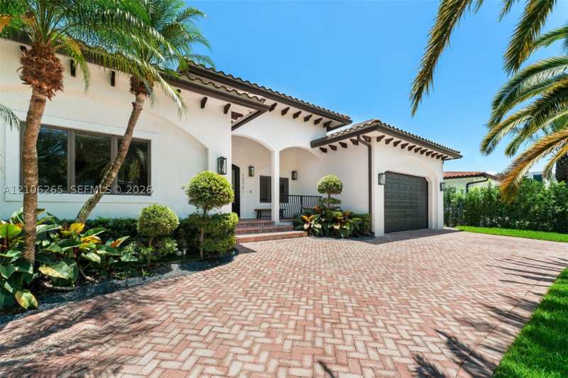 4 bedroom SingleFamilyResidence at 1210 95th St, Bay Harbor Island, Bay Harbor Islands — photo 1