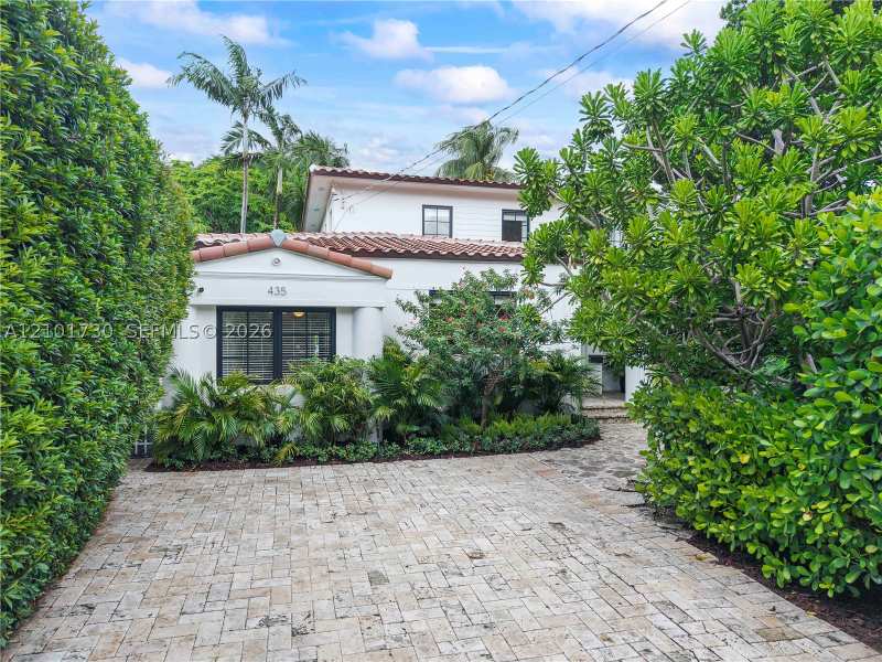 5 bedroom SingleFamilyResidence at 435 W 51st St, Lake View Sub, Miami Beach — photo 1