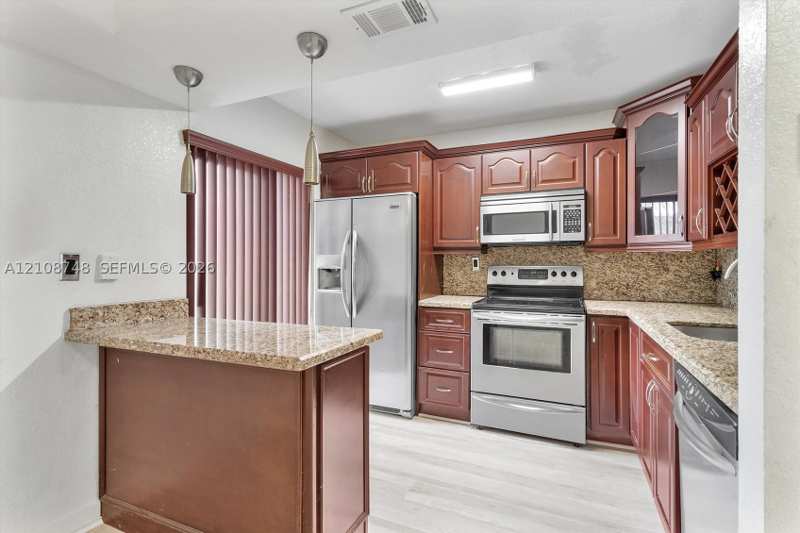2 bedroom Condominium at 20310 NE 3rd Ct 7, Quatraine Condo IV, Miami — photo 1