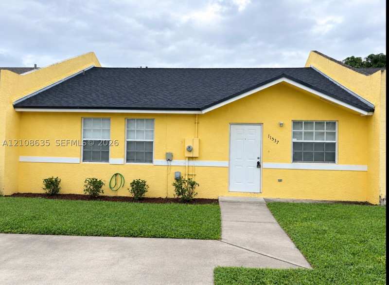3 bedroom Townhouse at 11537 Louis St, Richmond Townhouse, Miami — photo 1