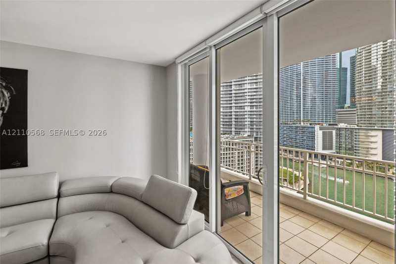 1 bedroom Condominium at 801 Brickell Key Blvd 2006, Courts Brickell Key Condo, Miami — photo 1
