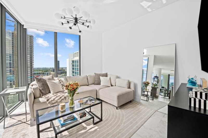 1 bedroom Condominium at 2900 NE 7th Avenue 1909, Biscayne Beach, Miami — photo 1