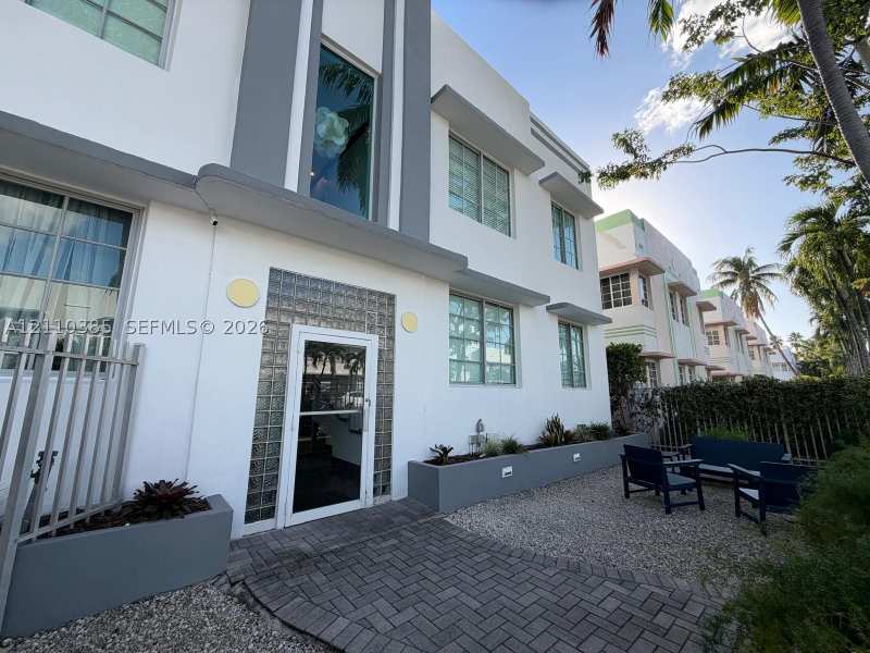 0 bedroom Condominium at 526 15th St 8, Selma Condo, Miami Beach — photo 1