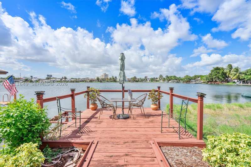 2 bedroom Townhouse at 7120 W 17th Ct, Chambers Land Company Sub, Hialeah — photo 1