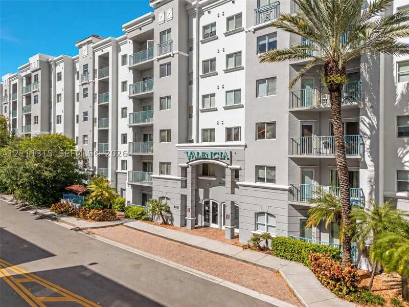 2 bedroom Condominium at 6001 SW 70th St 640, Valencia Condo, South Miami — photo 1