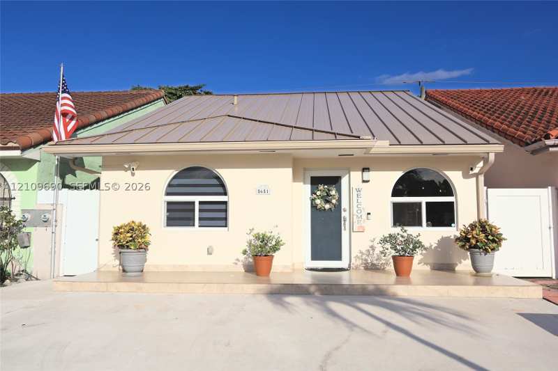 3 bedroom SingleFamilyResidence at 5651 W 20th Ct, Michelle Jardins, Hialeah — photo 1