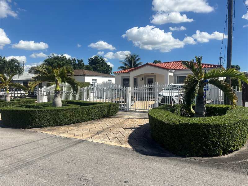 3 bedroom SingleFamilyResidence at 515 SW 65th Ave, Fairlawn, Miami — photo 1