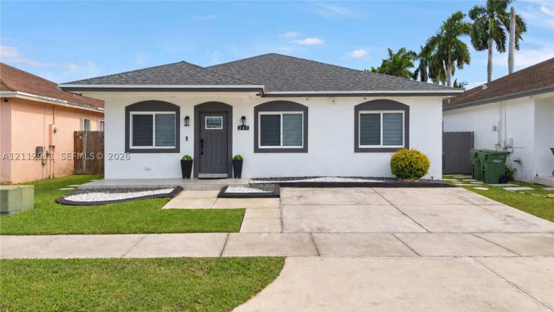 3 bedroom SingleFamilyResidence at 217 SW 15th Pl, P & T Sub, Homestead — photo 1