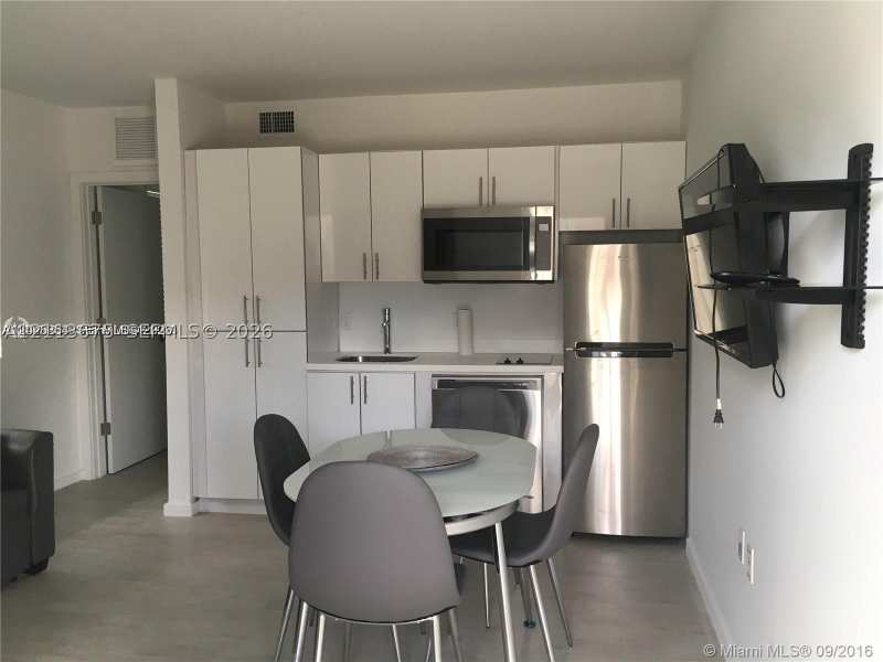 1 bedroom Condominium at 1601 Meridian Ave 110, Lincoln Sub, Miami Beach — photo 1