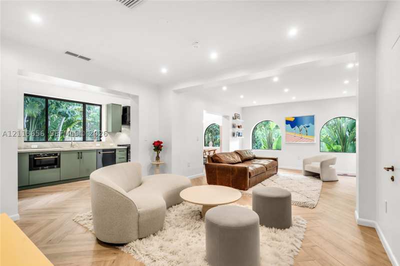 3 bedroom SingleFamilyResidence at 1656 Biarritz Dr, Isle Of Normandy Trouvill, Miami Beach — photo 1