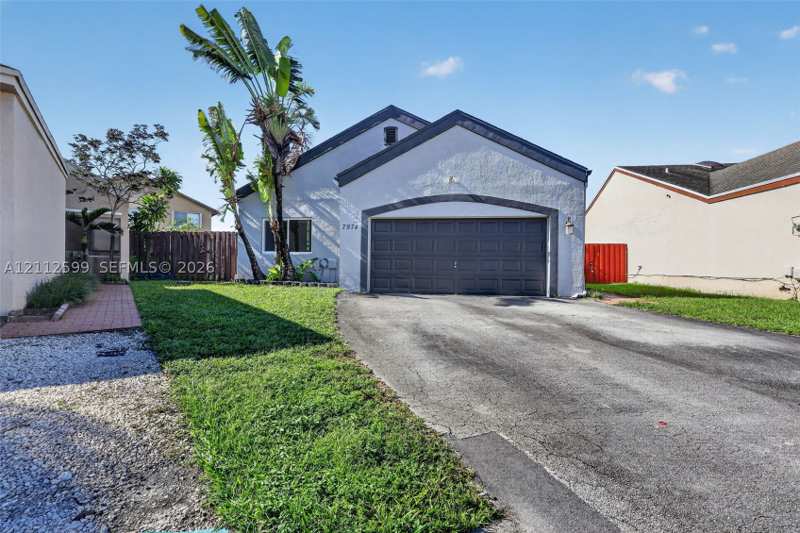 4 bedroom SingleFamilyResidence at 7974 NW 190th Ter, Lakes Of Avalon Sec 3, Hialeah — photo 1