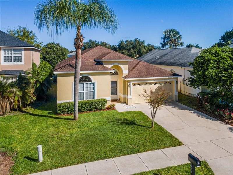 4 bedroom Single Family Residence at 477 Lakepark Trail, Kingsbridge East Village Unit 1, Oviedo — photo 1