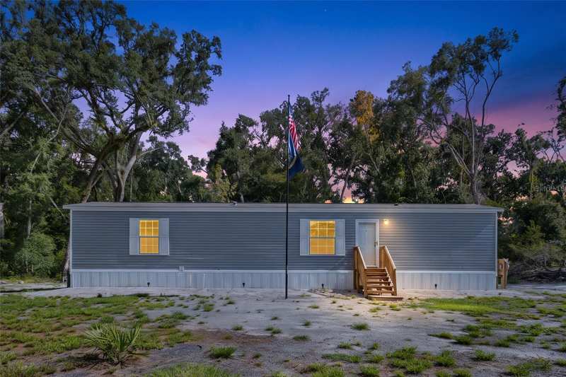 2 bedroom Manufactured Home at 311 NE 316th Avenue, Indian Trails, Old Town — photo 1