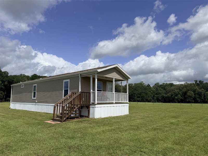 2 bedroom Manufactured Home at 628 NE 816 Avenue, L Romans Deerwood Estates, Old Town — photo 1