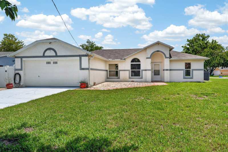 3 bedroom Single Family Residence at 20 Lake Meadow Way, Park Ridge, Ormond Beach — photo 1