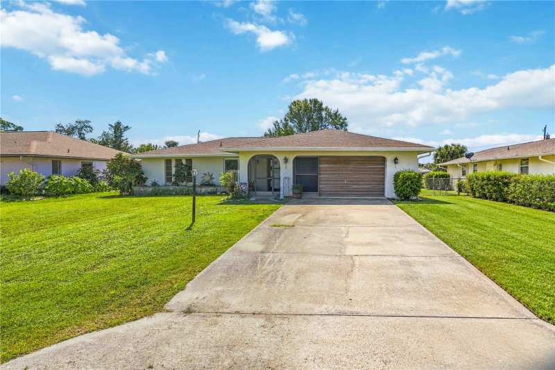 2 bedroom Single Family Residence at 22199 Lancaster Avenue, Port Charlotte Sec 013, Port Charlotte — photo 1