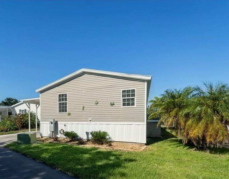 3 bedroom Manufactured Home at 3127 Bayside Parkway, Pelican Harbor Mob Home Estates, Punta Gorda — photo 1