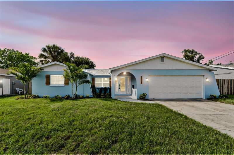 4 bedroom Single Family Residence at 1101 54th Avenue, Bickleys Lakewood Sub, St Petersburg — photo 1
