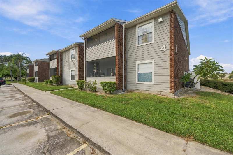 1 bedroom Condominium at 1400 Gandy Boulevard #416, Windjammer Condo, St Petersburg — photo 1