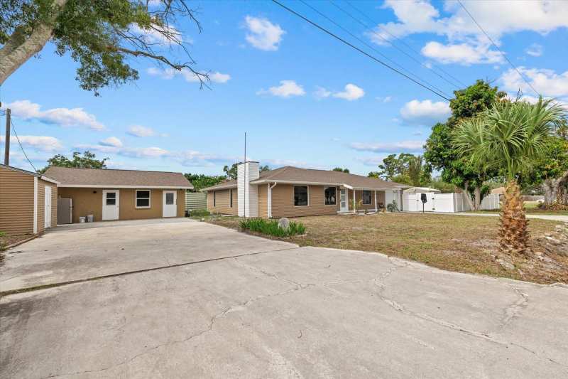 5 bedroom Single Family Residence at 2818 Olympic Street, Sarasota Venice Co 09 37 18, Sarasota — photo 1