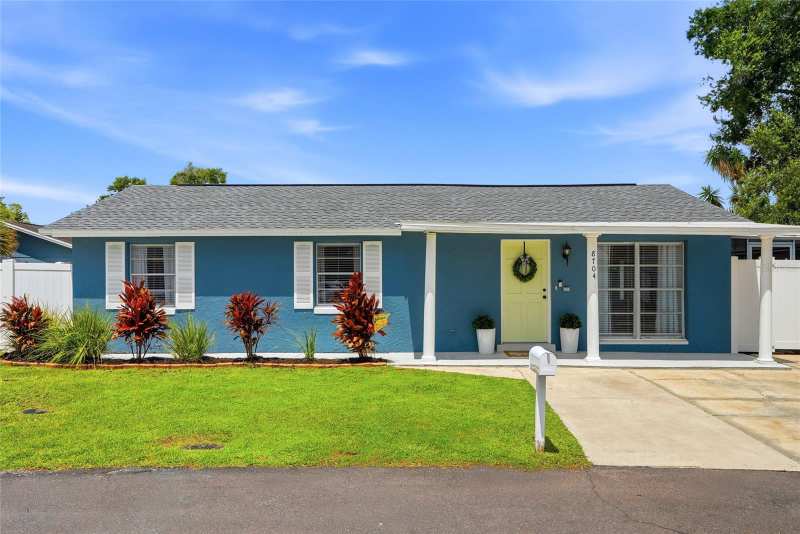 3 bedroom Single Family Residence at 8704 Marlin Court, Cameo Villas Unit 2, Tampa — photo 1