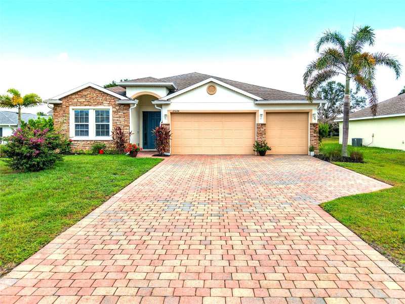 4 bedroom Single Family Residence at 25224 Lahore Lane, Punta Gorda Isles Sec 23, Punta Gorda — photo 1