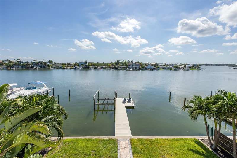 3 bedroom Single Family Residence at 2501 Bay Boulevard, Indian Beach Re-Revised 12th Add, Indian Rocks Beach — photo 1