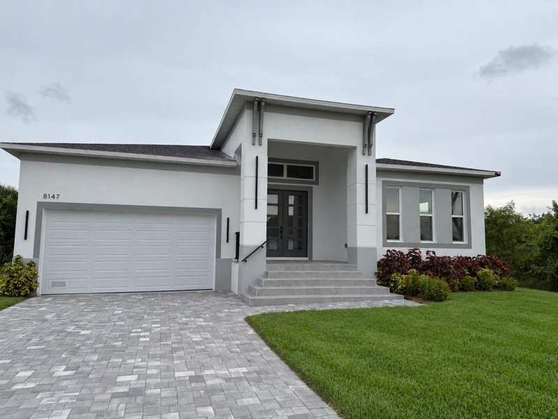 4 bedroom Single Family Residence at 8147 Tracy Circle, Port Charlotte Sec 093, Port Charlotte — photo 1