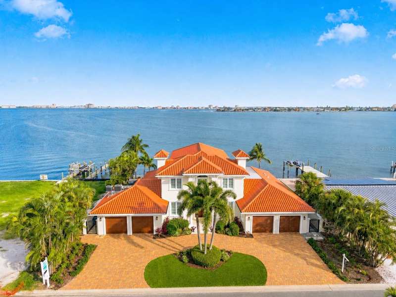 4 bedroom Single Family Residence at 504 55 Th Avenue, Brightwater Beach Estates Final Add, St Pete Beach — photo 1