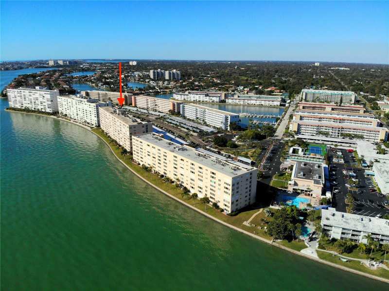 1 bedroom Condominium at 5980 Shore Boulevard #1006, Town Shores, Gulfport — photo 1