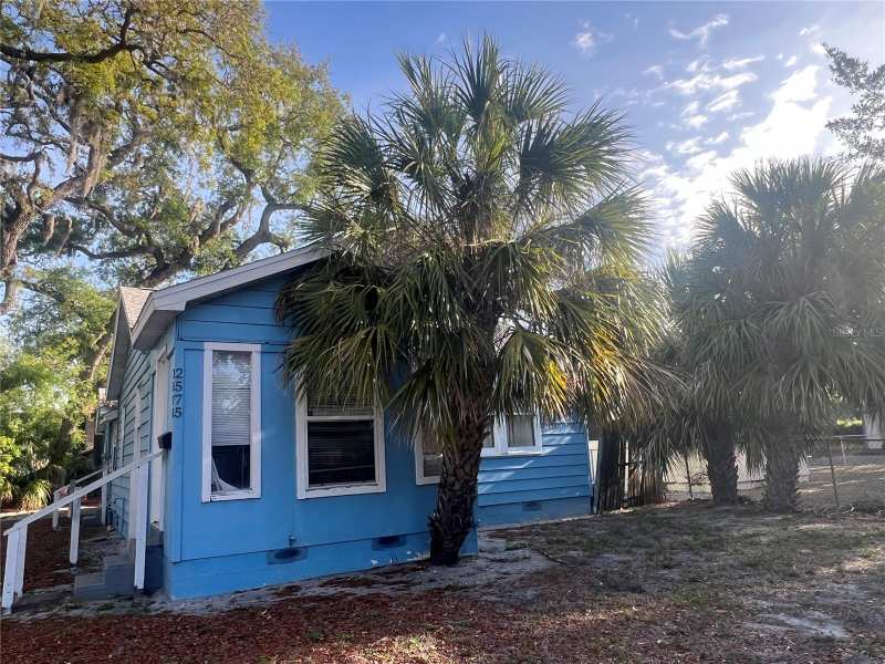 3 bedroom Single Family Residence at 2575 18th Avenue, Elder Sub, St Petersburg — photo 1