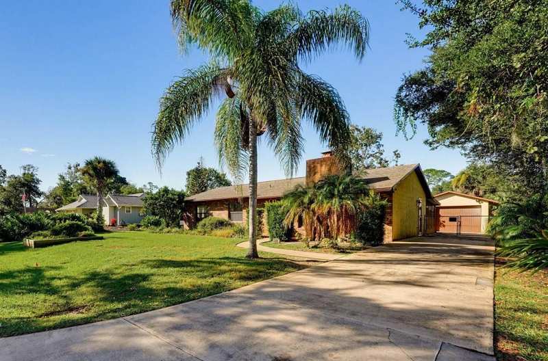 2 bedroom Single Family Residence at 2226 Vista Palm Drive, Florida Shores 01, Edgewater — photo 1