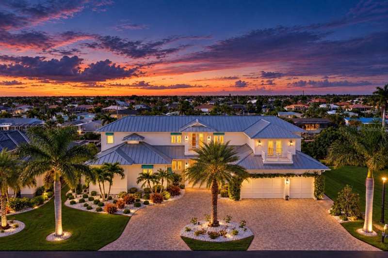 4 bedroom Single Family Residence at 5447 Sea Edge Drive, Seamans Point, Punta Gorda — photo 1