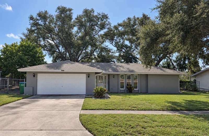3 bedroom Single Family Residence at 9633 Portside Drive, Yacht Club Estates, Seminole — photo 1