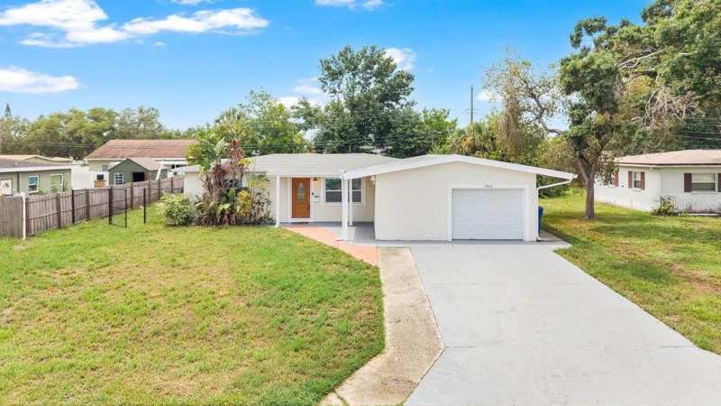 3 bedroom Single Family Residence at 1920 64th Avenue, Meadow Lawn 14th Add, St Petersburg — photo 1